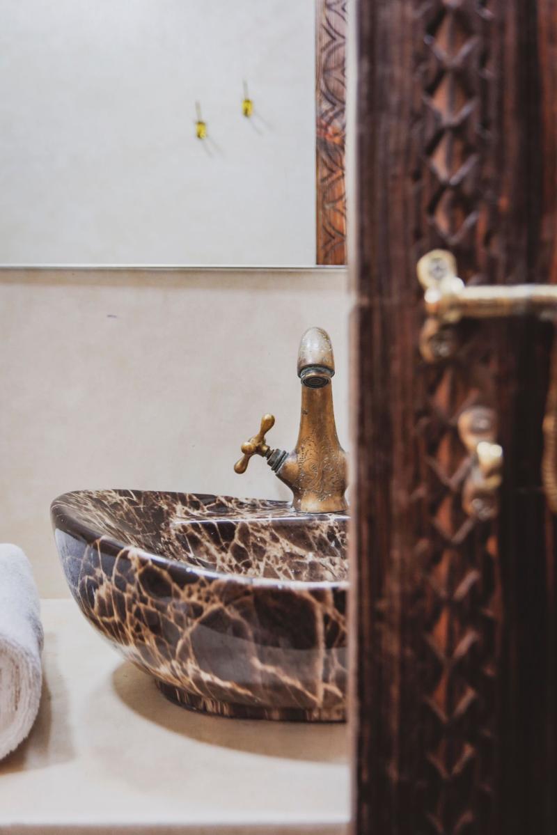 Riad Dlim - Oda