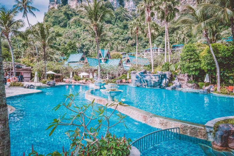 Centara Grand Beach Resort and Villas Krabi - Havuz