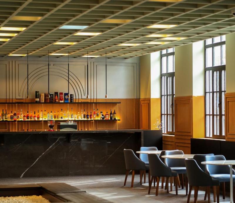 Pine Astoria Hotel - Bar