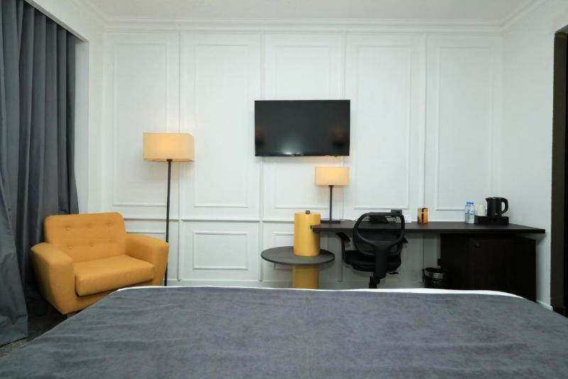 Pine Astoria Hotel - Oda