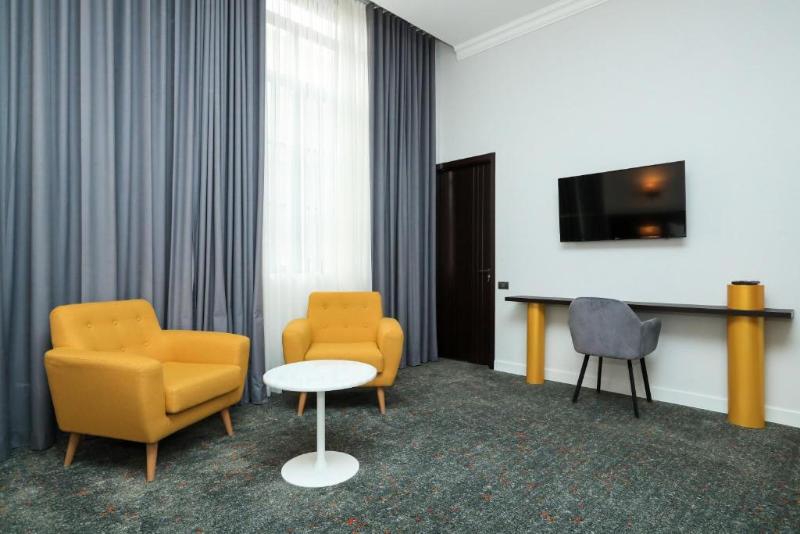 Pine Astoria Hotel - Oda