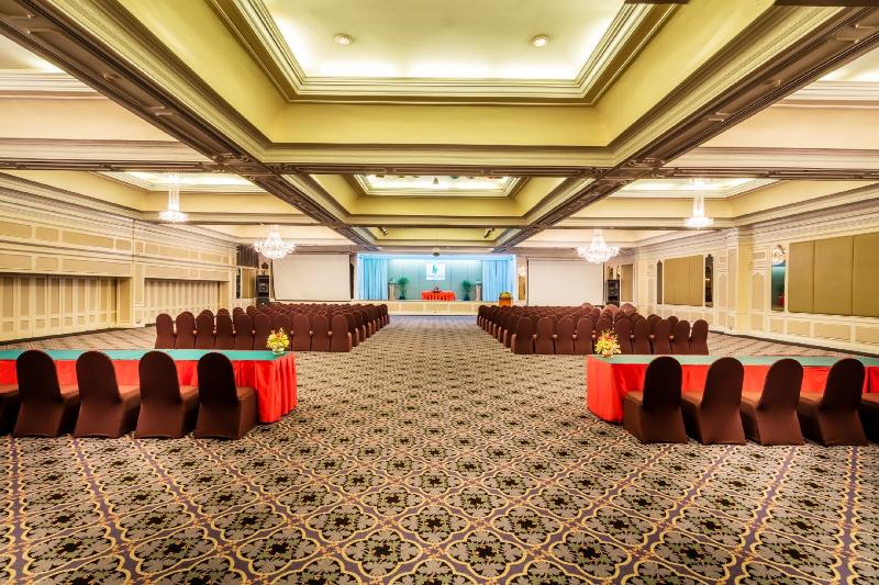 Bangkok Palace Hotel (SHA Extra Plus) - Toplantı