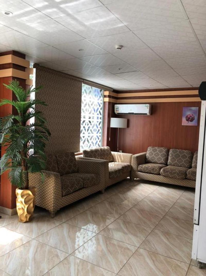 Al Wouroud Serviced Appartment - Teras
