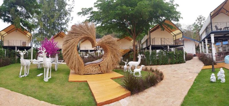 Mont Blanc Base Camp Khao Yai - Lobi
