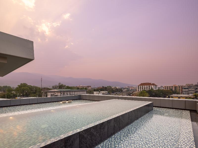 Travelodge Nimman Chiang Mai - Havuz