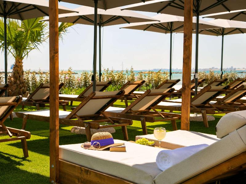 Mercure Larnaca Beach Resort - Bar