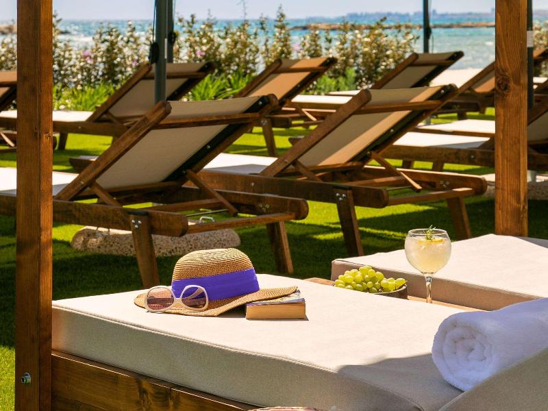 Mercure Larnaca Beach Resort - Bar