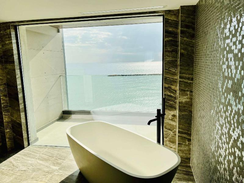 Mercure Larnaca Beach Resort - Oda