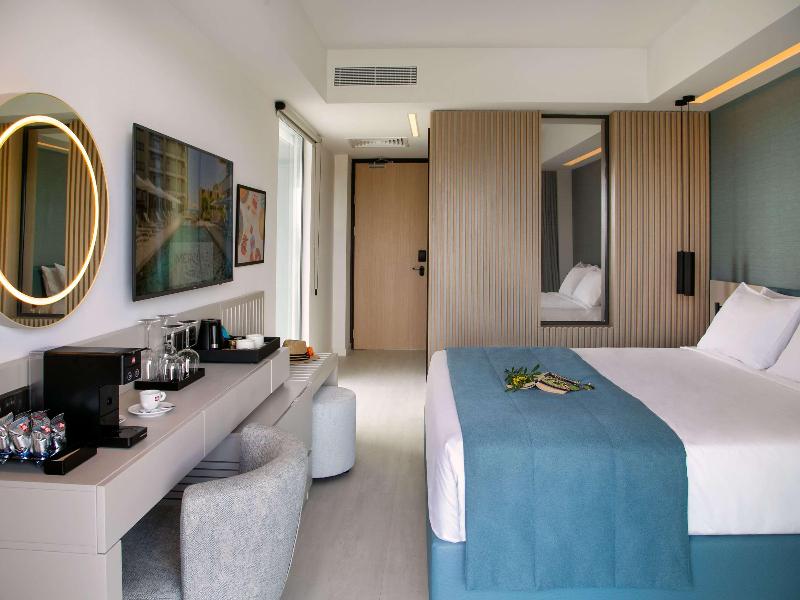 Mercure Larnaca Beach Resort - Oda