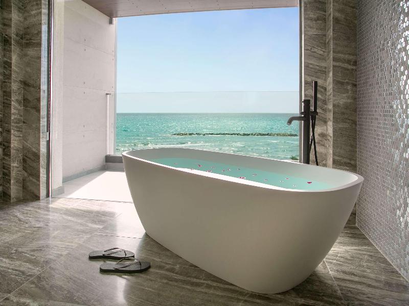 Mercure Larnaca Beach Resort - Oda
