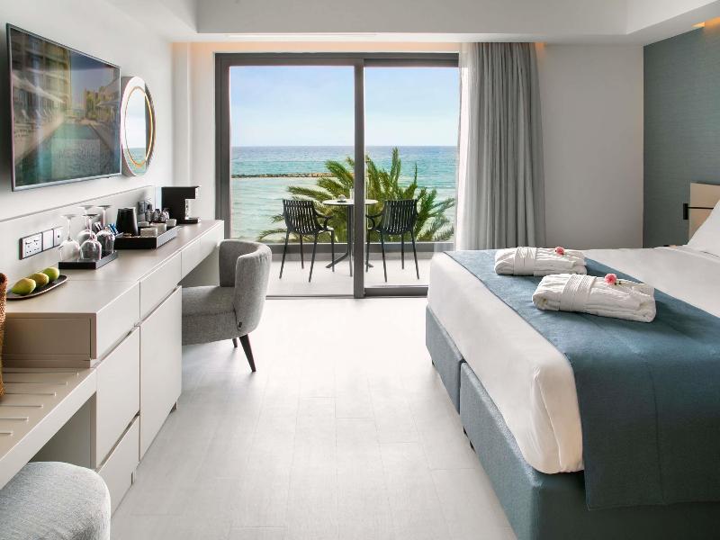Mercure Larnaca Beach Resort - Oda