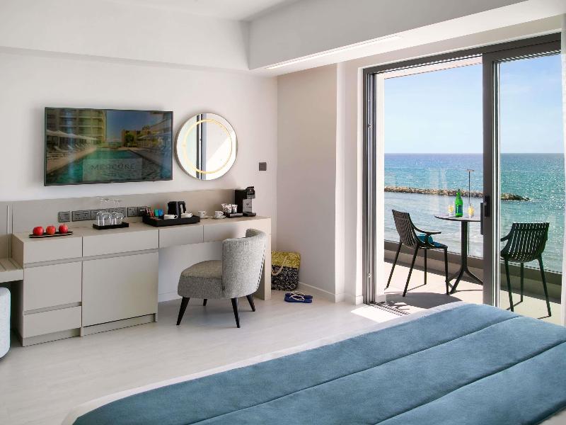 Mercure Larnaca Beach Resort - Oda