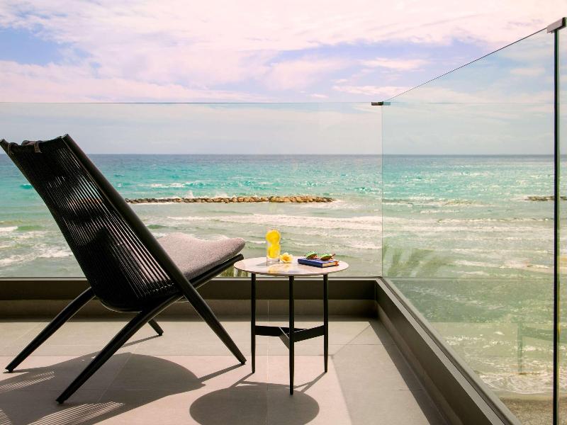 Mercure Larnaca Beach Resort - Oda