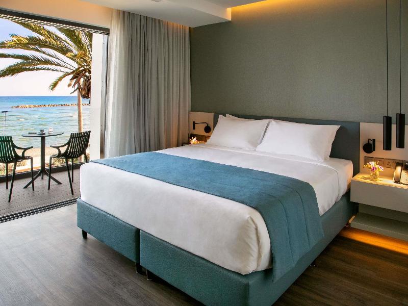 Mercure Larnaca Beach Resort - Oda