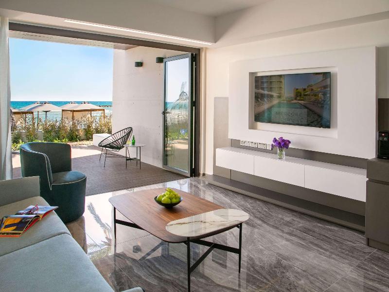 Mercure Larnaca Beach Resort - Oda