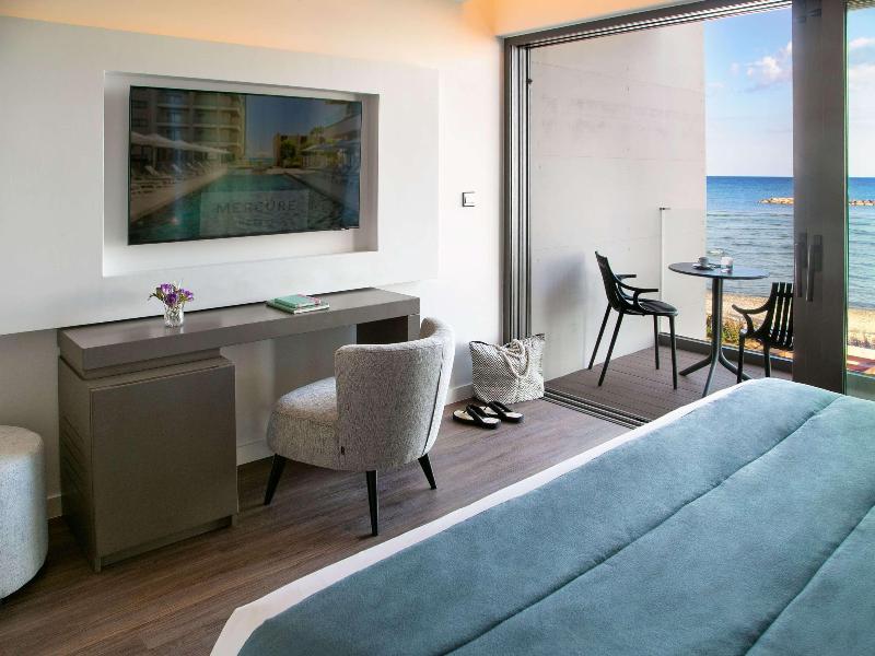 Mercure Larnaca Beach Resort - Oda