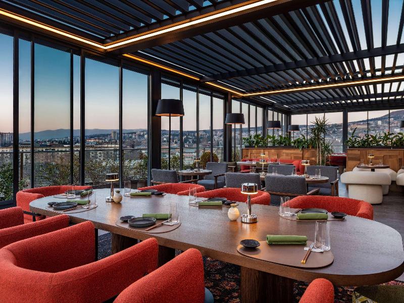 Swissôtel Tbilisi - Bar
