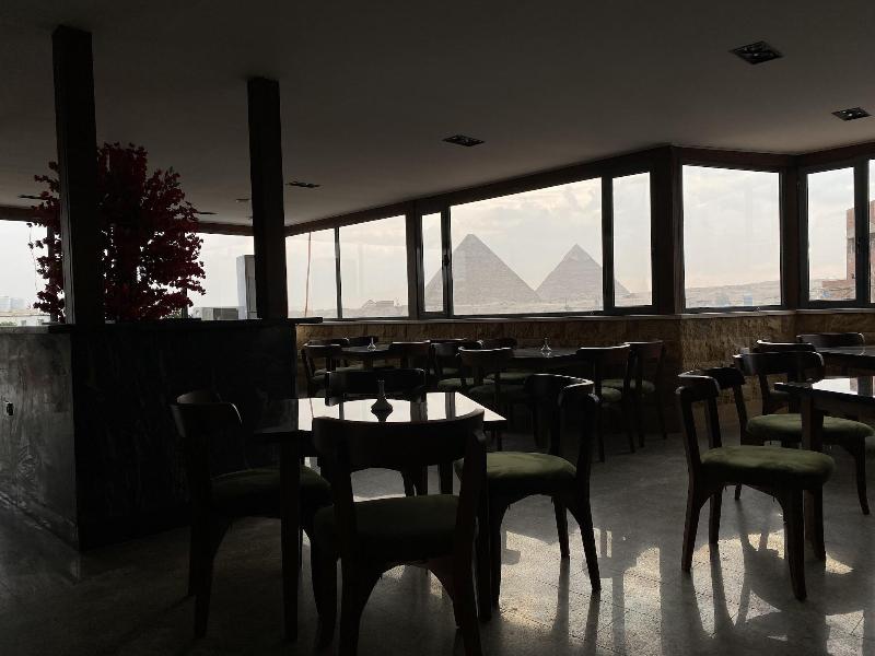 The View Delta Hotel - Restoran