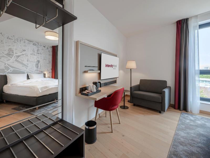 IntercityHotel Karlsruhe - Oda