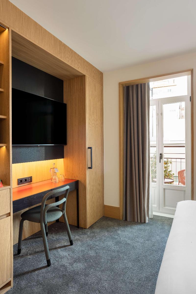 Arts Hotel Porto, Tapestry Collection By Hilton - Oda