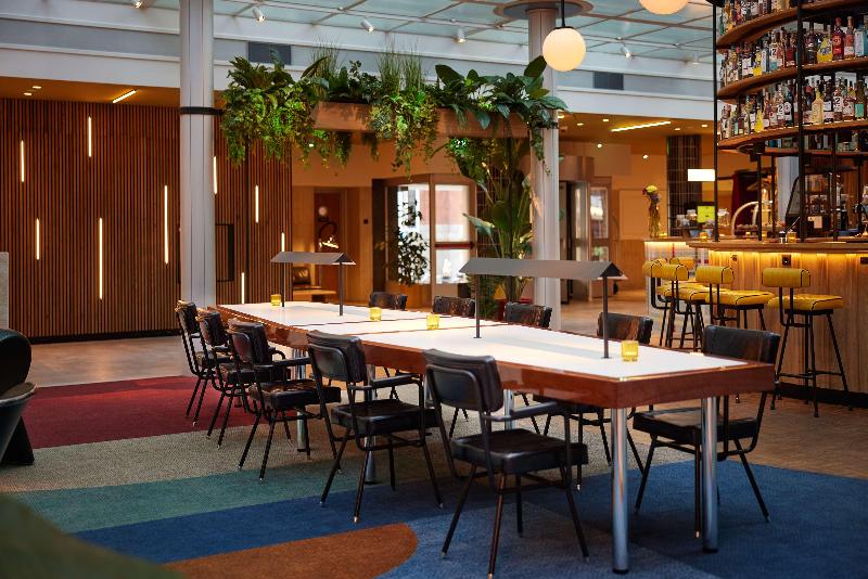 Motto By Hilton Rotterdam City Centre - Lobi