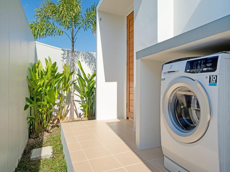 Escape Villas At Shambhala Grand Villa - Oda