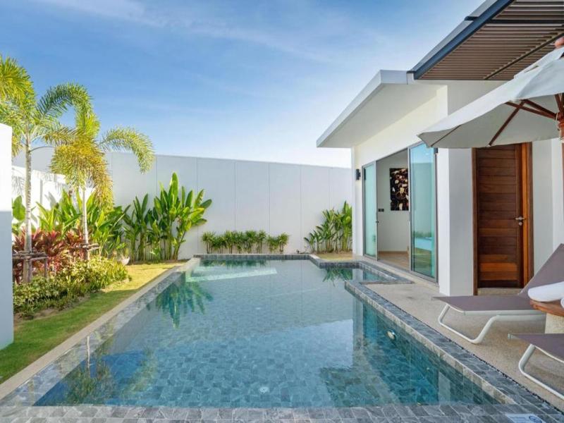 Escape Villas At Shambhala Grand Villa - Oda