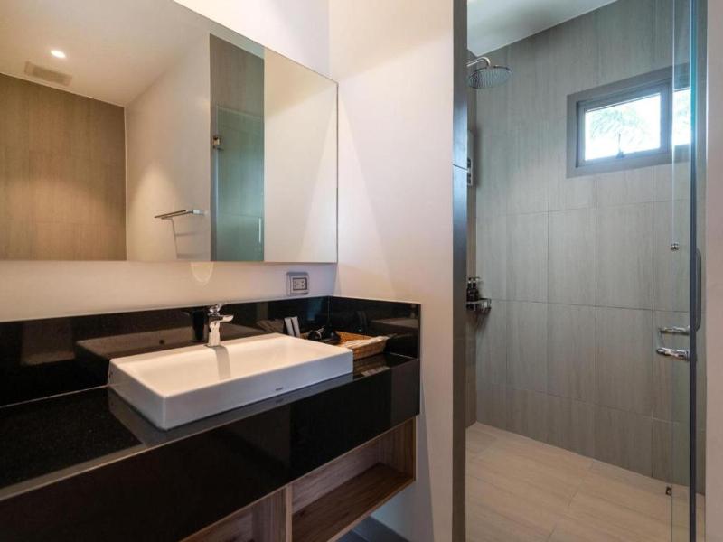 Escape Villas At Shambhala Grand Villa - Oda