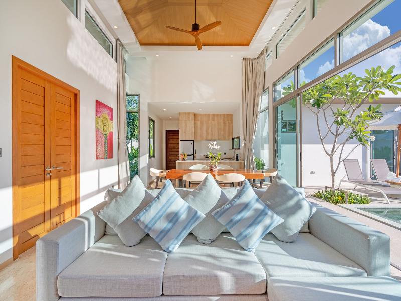Escape Villas At Shambhala Grand Villa - Oda