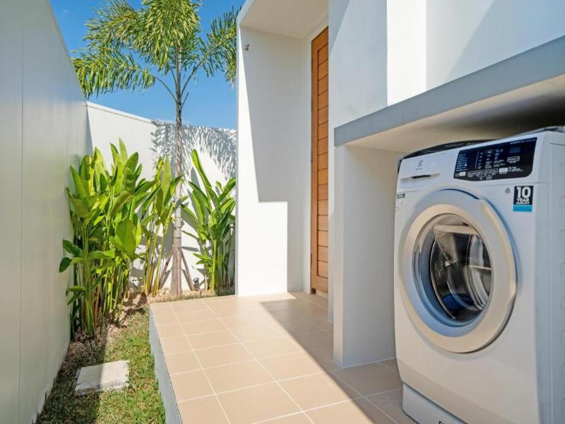 Escape Villas At Shambhala Grand Villa - Oda