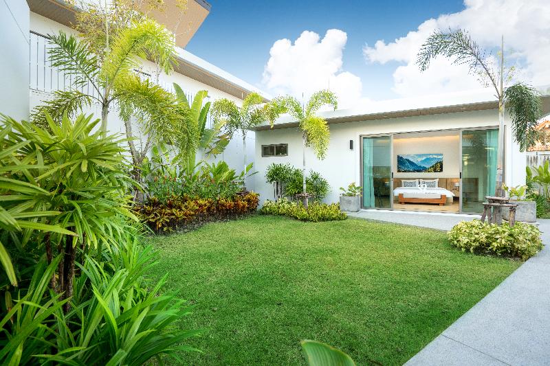 Escape Villas At Shambhala Grand Villa - Oda