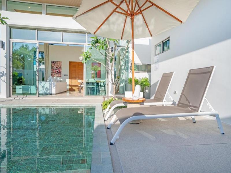 Escape Villas At Shambhala Grand Villa - Oda