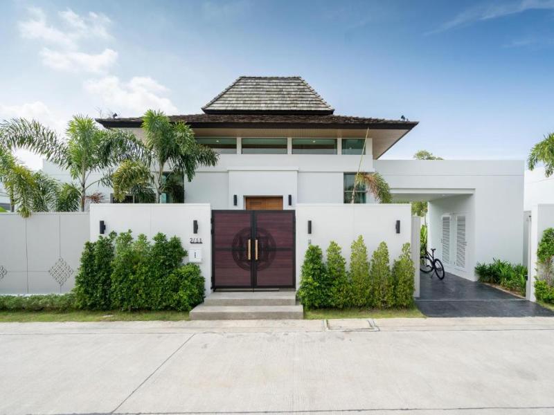 Escape Villas At Shambhala Grand Villa - Oda