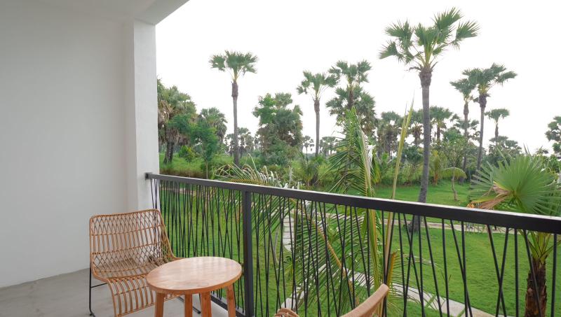 Palm Springs Bali Dive Resorts - Oda