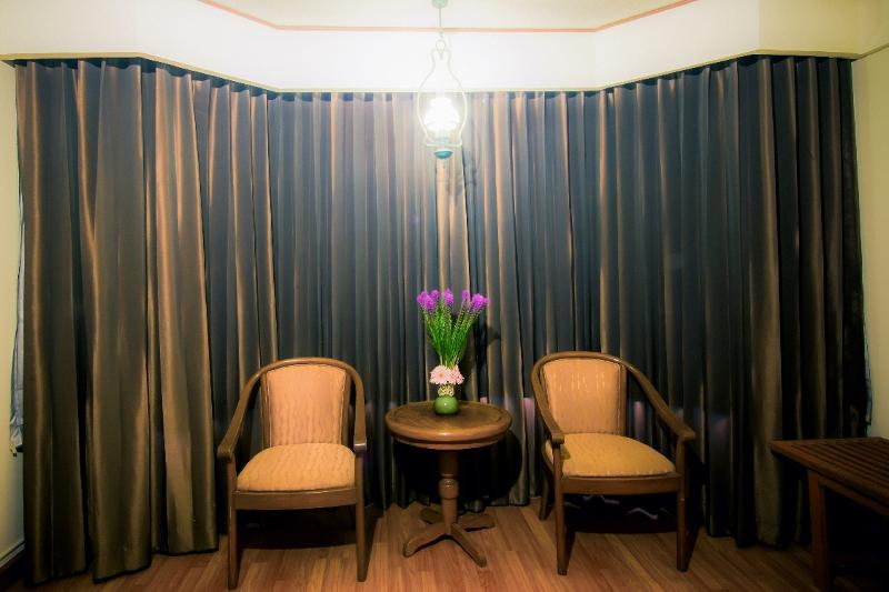 Duangtawan Hotel Chiang Mai - Oda