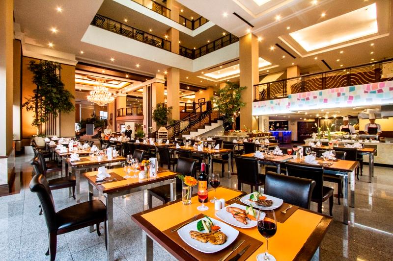 Duangtawan Hotel Chiang Mai - Restoran