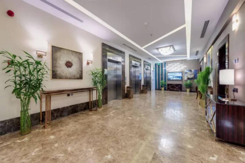Continent Al Ertiqaa Hotel - Lobi