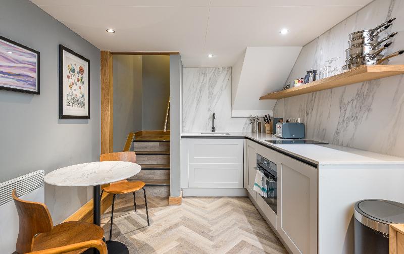 Km Apartments - Oda