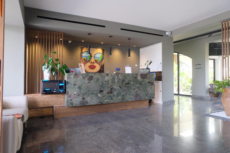 Limen Wellness Hotel - Lobi