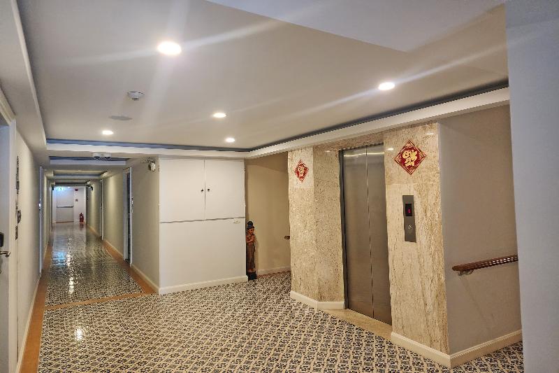 J Place Hotel by ZUZU - Genel