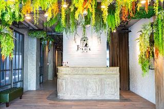 J Place Hotel by ZUZU fotoÄŸrafÄ±