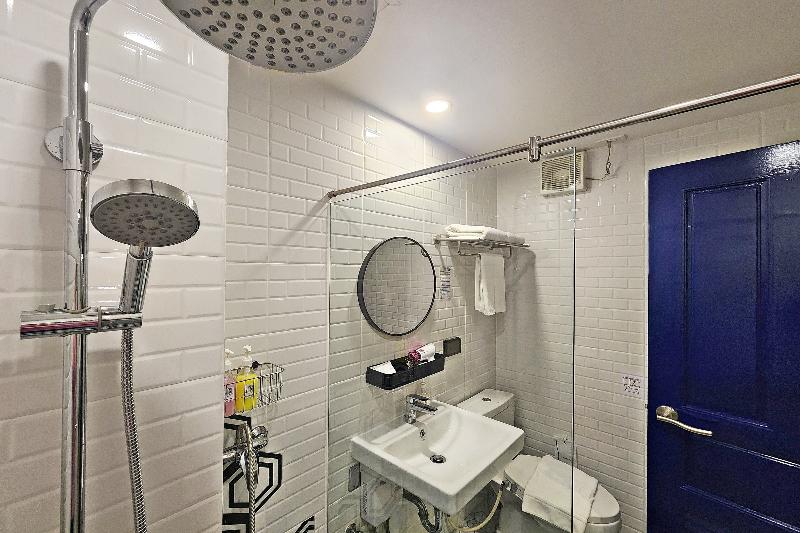 J Place Hotel by ZUZU - Oda