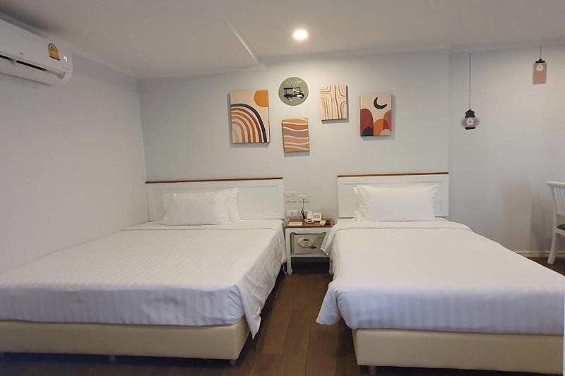 J Place Hotel by ZUZU - Oda