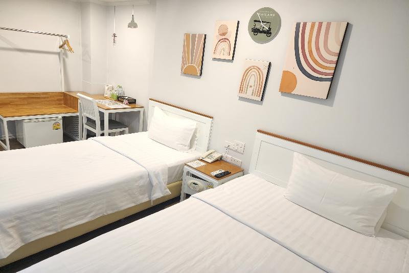 J Place Hotel by ZUZU - Oda