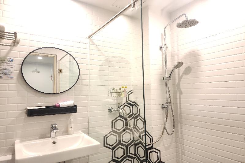 J Place Hotel by ZUZU - Oda