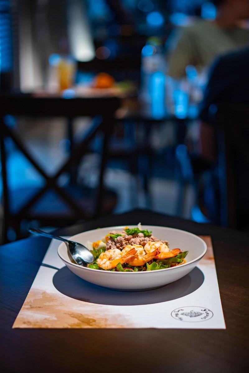 J Place Hotel by ZUZU - Restoran