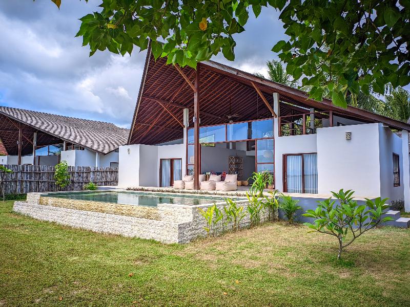 The Club Villas Lombok - Oda