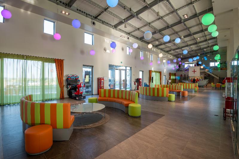 Vila Gale Nep Kids - Lobi