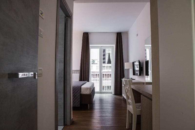 Prestige Rooms Chiaia - Oda