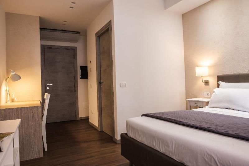 Prestige Rooms Chiaia - Oda